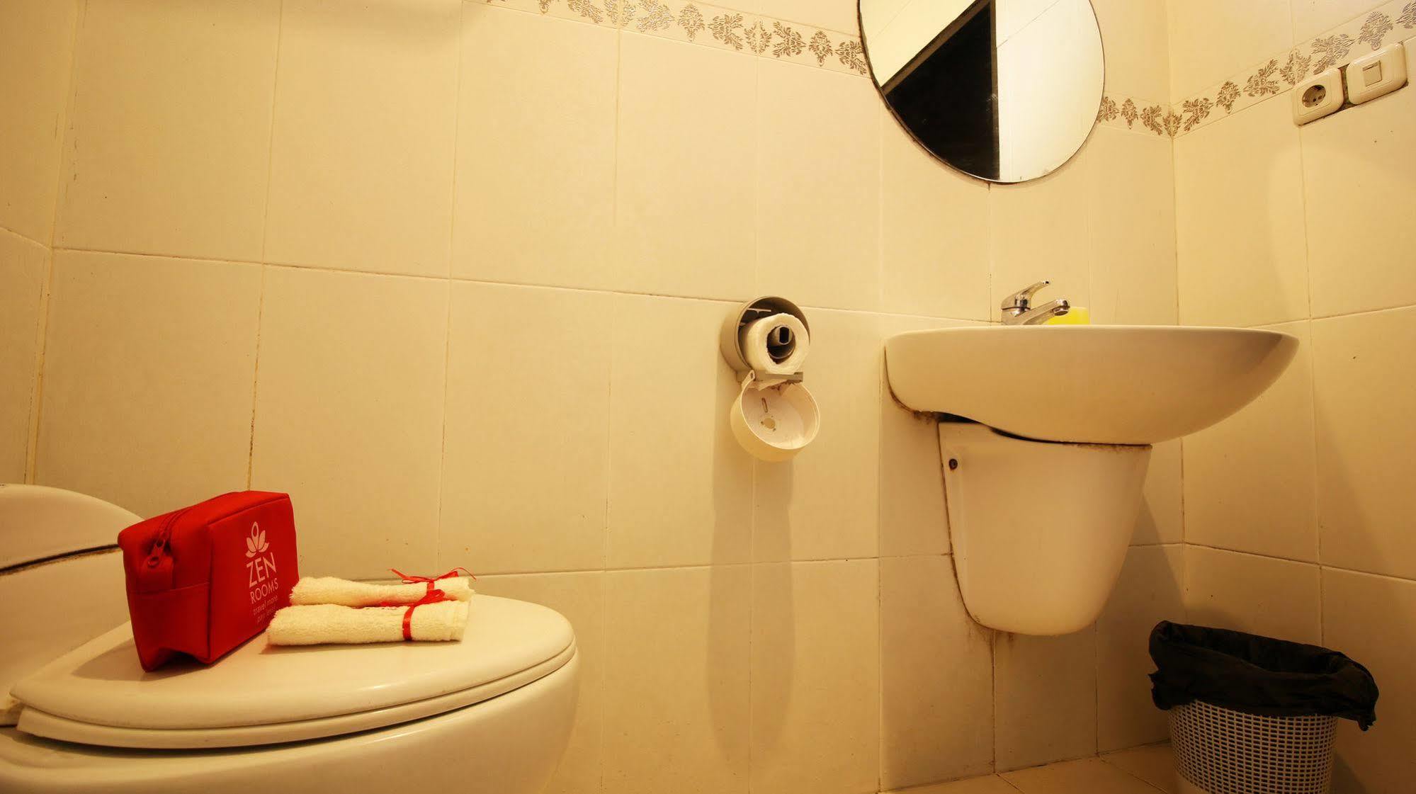 Zen Rooms Grand Hotel Lembang Eksteriør bilde