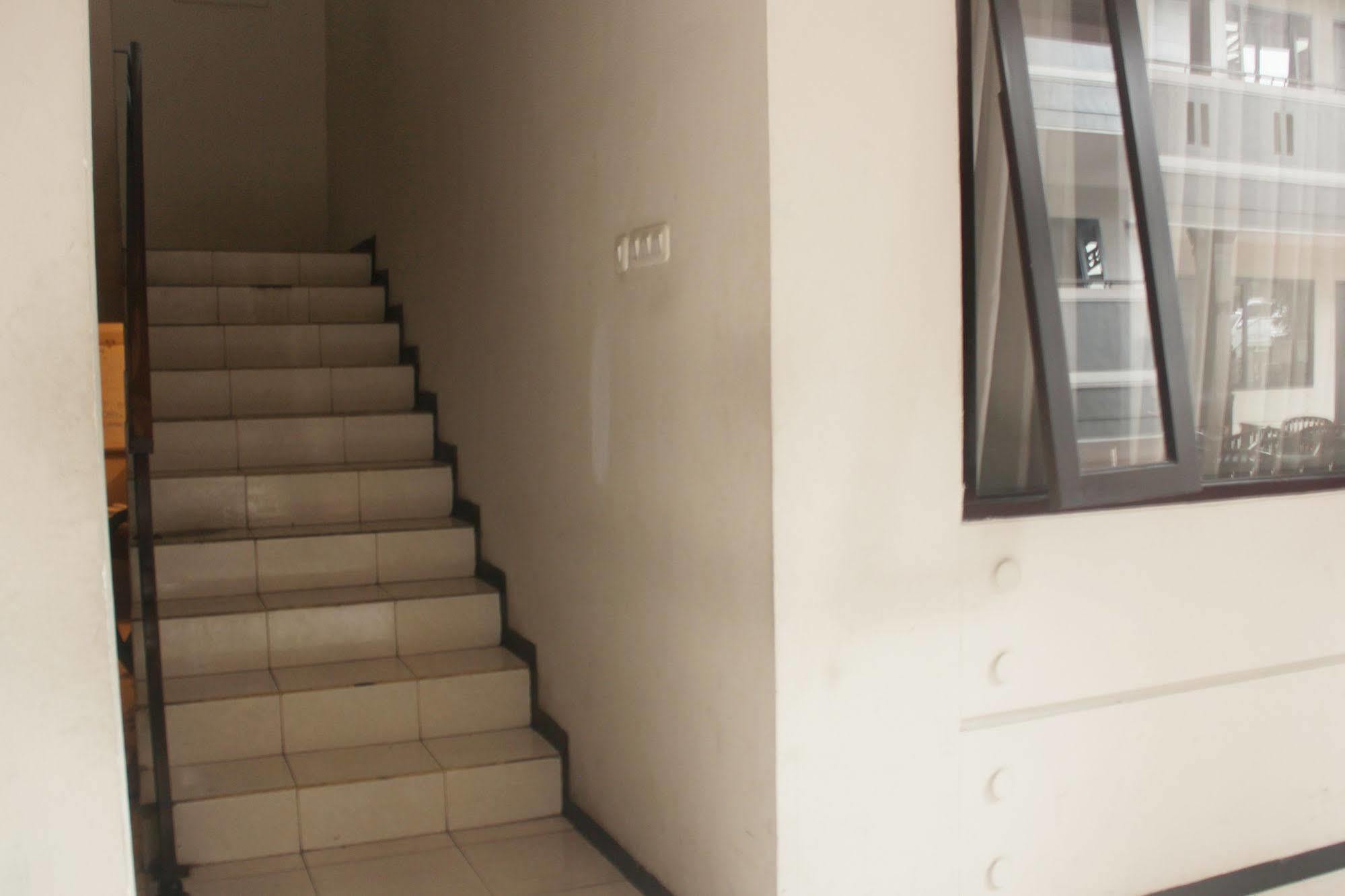 Zen Rooms Grand Hotel Lembang Eksteriør bilde